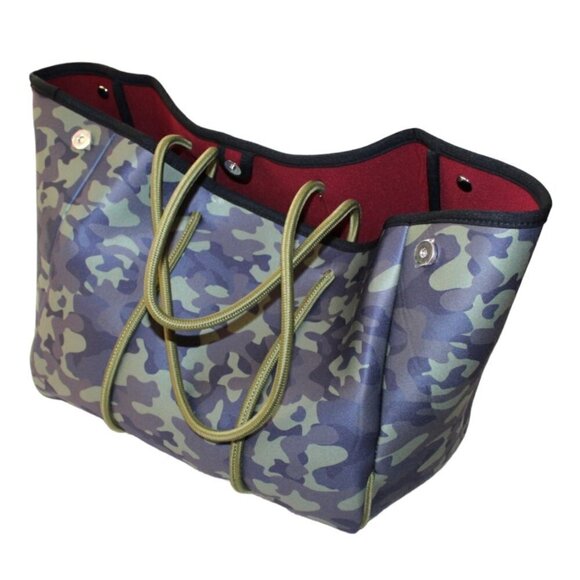 Taylor Gray Carell Large Neoprene Camo green & grey Tote Pink and purple stripes - Picture 4 of 12